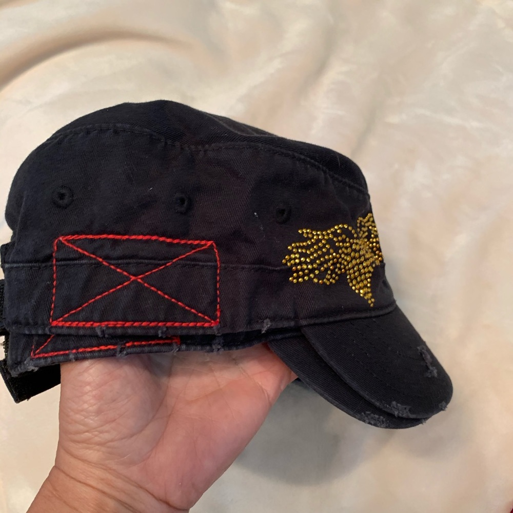 ❤️ Hats - Picture 4 of 6